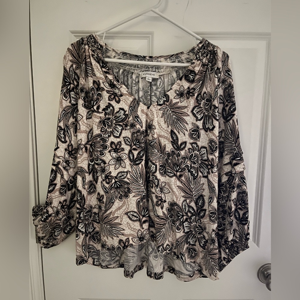 Comfy, flowy blouse